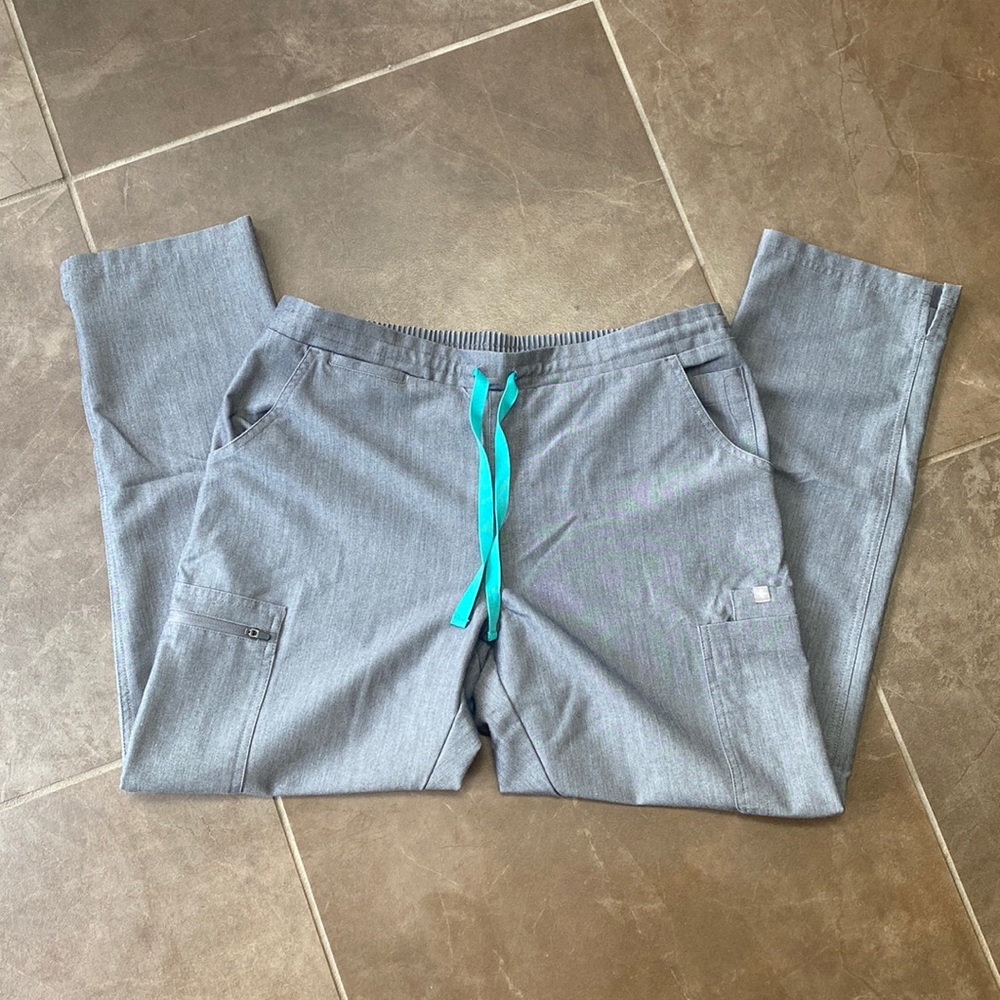 Charcoal grey FIGS bottoms size medium petite